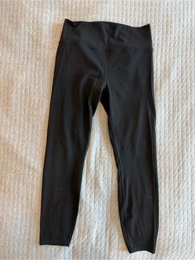 Vuori “AllTheFeels” Women’s Black Active 7/8 Leggings